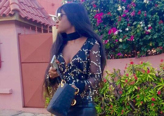Queen Biz s’acharne sur les commentaires pour hisser Queen Biz s’acharne sur les commentaires pour hisser