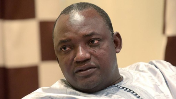 Crise en Gambie: Adama Barrow en route pour le sommet Afrique-France de Bamako Crise en Gambie: Adama Barrow en route pour le sommet Afrique-France de Bamako