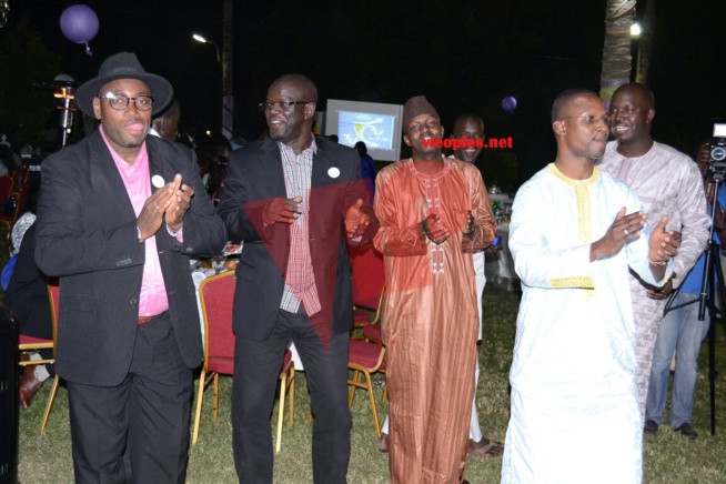 GALA PRIVÉ: Pape Diouf transforme le réseau d'expresso en spectacle à Ngor Diarama GALA PRIVÉ: Pape Diouf transforme le réseau d'expresso en spectacle à Ngor Diarama