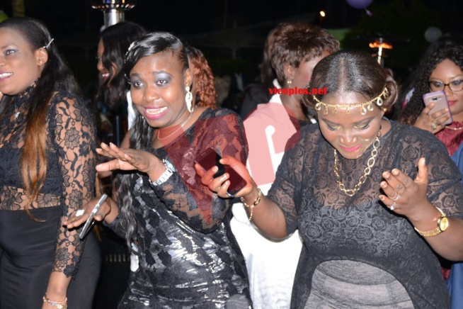 GALA PRIVÉ: Pape Diouf transforme le réseau d'expresso en spectacle à Ngor Diarama GALA PRIVÉ: Pape Diouf transforme le réseau d'expresso en spectacle à Ngor Diarama