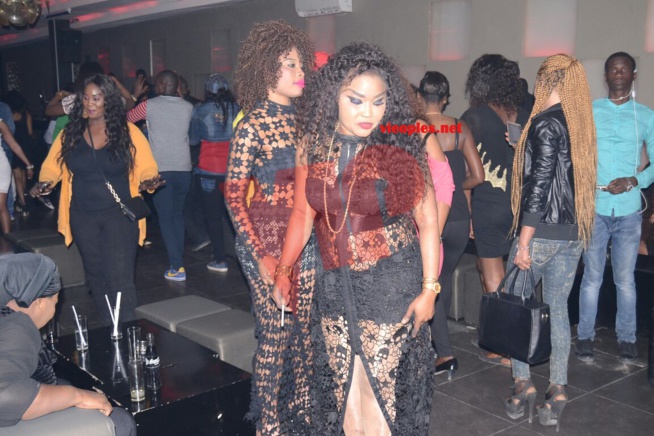 Le Baramundi dans la chaleur de la victoire des Lions avec Pape Diouf redoutable et dynamique avec la génération consciente. Le Baramundi dans la chaleur de la victoire des Lions avec Pape Diouf redoutable et dynamique avec la génération consciente.