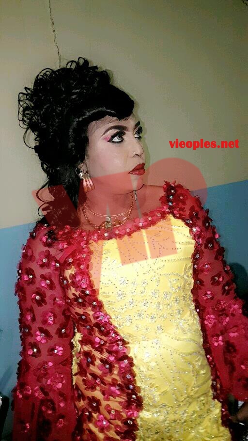 Voici l'épouse de Ousmane Seck, Ndeye Sokhna Sene la mère de Ma Ndiaye au grand théâtre. Voici l'épouse de Ousmane Seck, Ndeye Sokhna Sene la mère de Ma Ndiaye au grand théâtre.