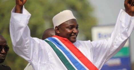 Urgent: Un enfant d’Adama Barrow décède après avoir été mordu par un chien Urgent: Un enfant d’Adama Barrow décède après avoir été mordu par un chien