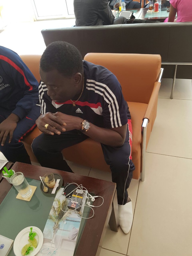 Préparatif du 04 Fevrier au Grand Théatre, Assane Ndiaye, son manager, le directeur artistique Papis Niang en réunion technique avec Dj Boubs. Préparatif du 04 Fevrier au Grand Théatre, Assane Ndiaye, son manager, le directeur artistique Papis Niang en réunion technique avec Dj Boubs.