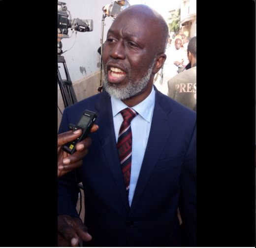 Shérif Tambedou, Président de l’Association du Barreau gambien qui a administré le serment du Président Adama Barrow à Dakar Shérif Tambedou, Président de l’Association du Barreau gambien qui a administré le serment du Président Adama Barrow à Dakar