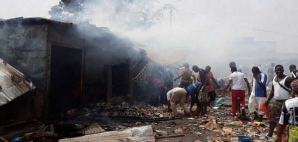 Côte d’Ivoire : Son magasin part en fumée…, voici ce qui lui arrive par la suite! Côte d’Ivoire : Son magasin part en fumée…, voici ce qui lui arrive par la suite!