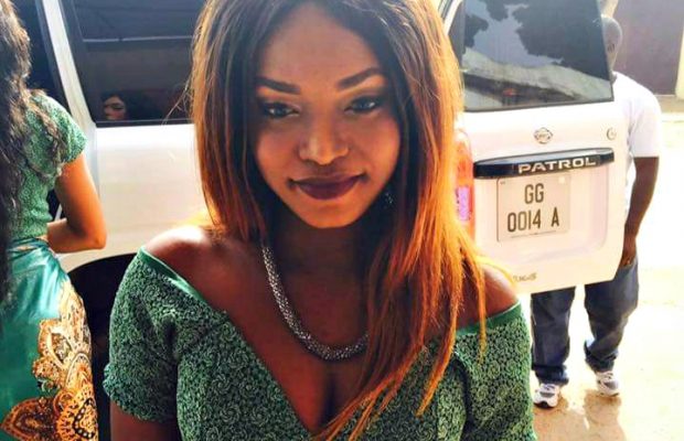 Voici Jimbee Jammeh, la fille qui apportait de belles filles à Yahya Jammeh Voici Jimbee Jammeh, la fille qui apportait de belles filles à Yahya Jammeh
