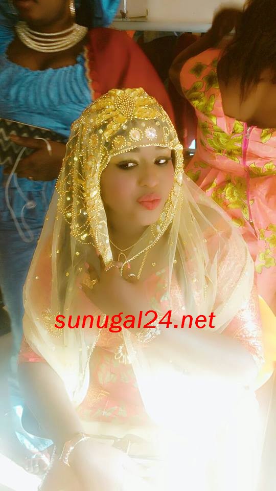 Ness épouse Seynabou Diop après 11 ans de fiançailles ! Ness épouse Seynabou Diop après 11 ans de fiançailles !