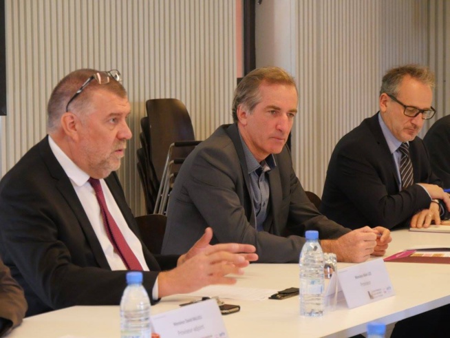 Photos : Visite de SEM Ambassadeur, Christophe BIGOT au lycée français Jean-Mermoz de Dakar, Sénégal Photos : Visite de SEM Ambassadeur, Christophe BIGOT au lycée français Jean-Mermoz de Dakar, Sénégal