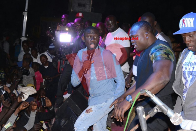 72 IMAGES:CONCERT EXPLOSIF, PAPE DIOUF CASSE LA BARAQUE A LOUGA GUEST STAR MODOU LO. 72 IMAGES:CONCERT EXPLOSIF, PAPE DIOUF CASSE LA BARAQUE A LOUGA GUEST STAR MODOU LO.