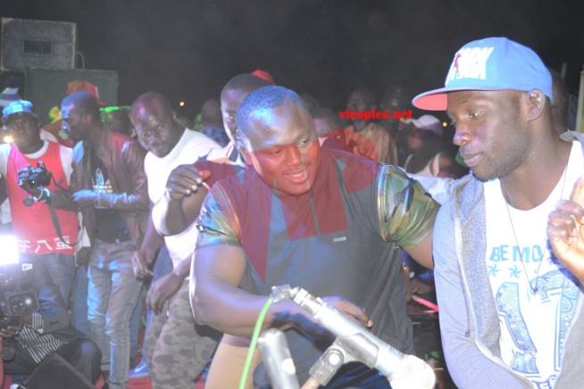 72 IMAGES:CONCERT EXPLOSIF, PAPE DIOUF CASSE LA BARAQUE A LOUGA GUEST STAR MODOU LO. 72 IMAGES:CONCERT EXPLOSIF, PAPE DIOUF CASSE LA BARAQUE A LOUGA GUEST STAR MODOU LO.