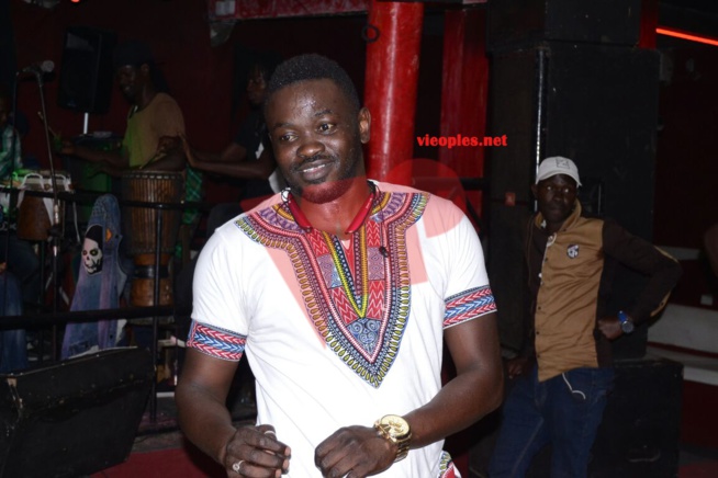 Dernier virage avant le 04 février au grand théâtre, Assane ndiaye dans les préparatifs de son anniversaire qui réunira Thione, Waly Seck, Youssou Ndour, Pape Diouf sur une même scène. Dernier virage avant le 04 février au grand théâtre, Assane ndiaye dans les préparatifs de son anniversaire qui réunira Thione, Waly Seck, Youssou Ndour, Pape Diouf sur une même scène.