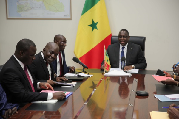 Fixation unilatérale des Législatives : Le Fpdr traite Macky Sall de cavalier solitaire qui "recevra la riposte appropriée" Fixation unilatérale des Législatives : Le Fpdr traite Macky Sall de cavalier solitaire qui "recevra la riposte appropriée"