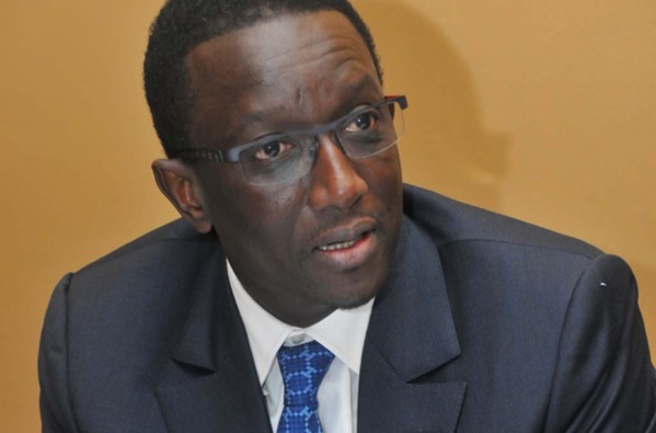 Amadouy Bâ, ministre de l'Economie, des Finances et du Plan: "Macky Sall s'est moins endetté que Me Abdoulaye Wade" Amadouy Bâ, ministre de l'Economie, des Finances et du Plan: "Macky Sall s'est moins endetté que Me Abdoulaye Wade"
