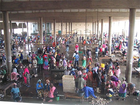 Marché central au poisson, les mareyeurs paralysent la vente Marché central au poisson, les mareyeurs paralysent la vente
