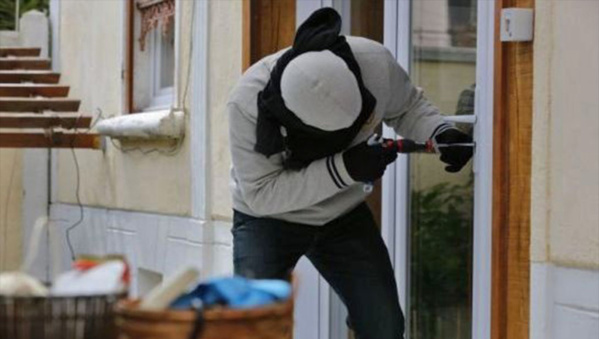 Kaolack: Le Cem de Kabatoki cambriolé, deux ordinateurs et 25.000 francs Cfa volés Kaolack: Le Cem de Kabatoki cambriolé, deux ordinateurs et 25.000 francs Cfa volés