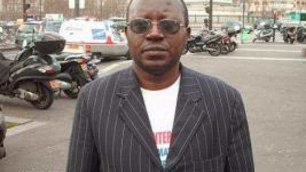 Affaire Chebaya: impliqué dans l'assassinat de l'opposant congolais, le policier Paul Mwilambwe craint pour sa vie Affaire Chebaya: impliqué dans l'assassinat de l'opposant congolais, le policier Paul Mwilambwe craint pour sa vie
