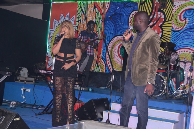 Viviane CHIDID met le feu au SARABAA avec ses fans avant la sortie officielle de son album prévu le lundi 13 Fevrier.