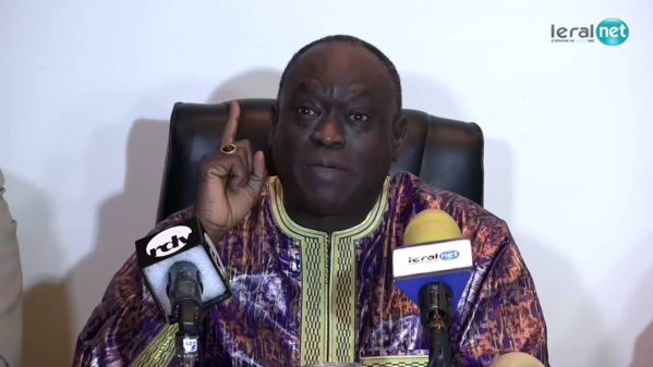 Tapageur et excessif, El Hadji Diouf, l’homme qui a pris la défense de Hissène Habré et Yahya Jammeh