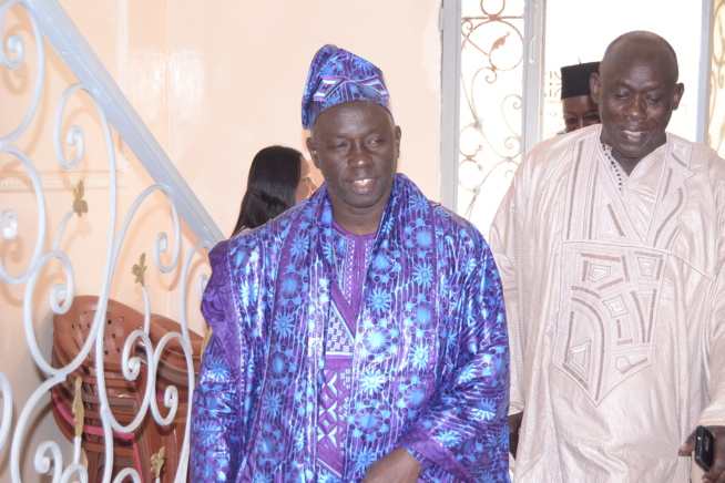 BAPTEME: Baba Tandian ex président Fédération de Basket donne le nom de son fils à El Hadj Malick. BAPTEME: Baba Tandian ex président Fédération de Basket donne le nom de son fils à El Hadj Malick.