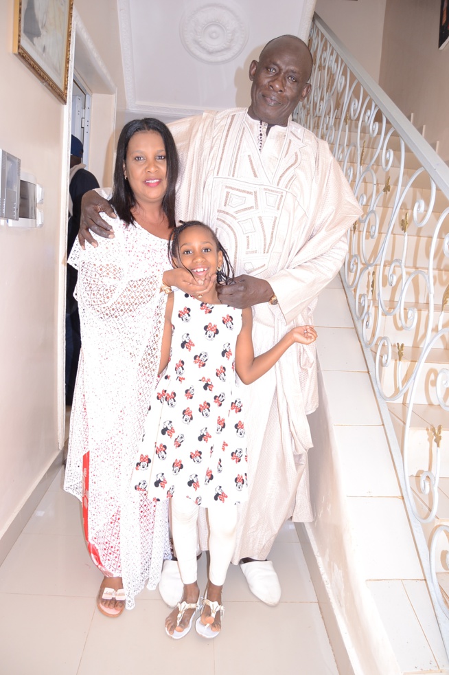 BAPTEME: Baba Tandian ex président Fédération de Basket donne le nom de son fils à El Hadj Malick. BAPTEME: Baba Tandian ex président Fédération de Basket donne le nom de son fils à El Hadj Malick.