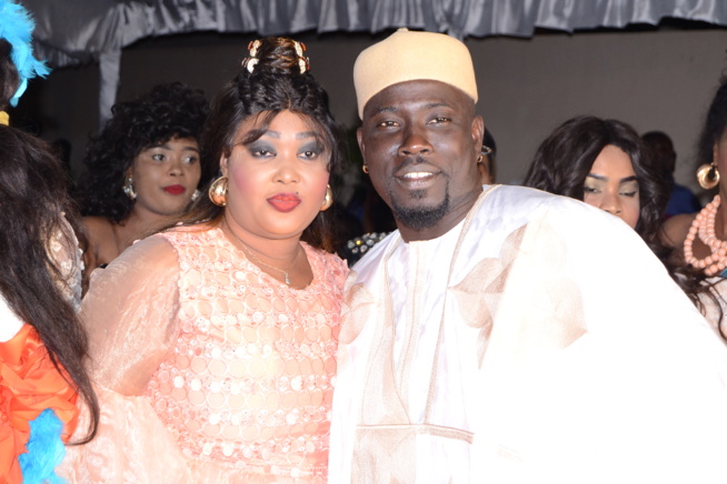 En images, l'anniversaire de KINE BADIANE la danseuse de viviane. En images, l'anniversaire de KINE BADIANE la danseuse de viviane.