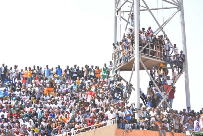 EN IMAGES: GAMBIE INDEPENDANCE DAY DANS LA FERVEUR: la Gambie retrouve son unité!!! EN IMAGES: GAMBIE INDEPENDANCE DAY DANS LA FERVEUR: la Gambie retrouve son unité!!!