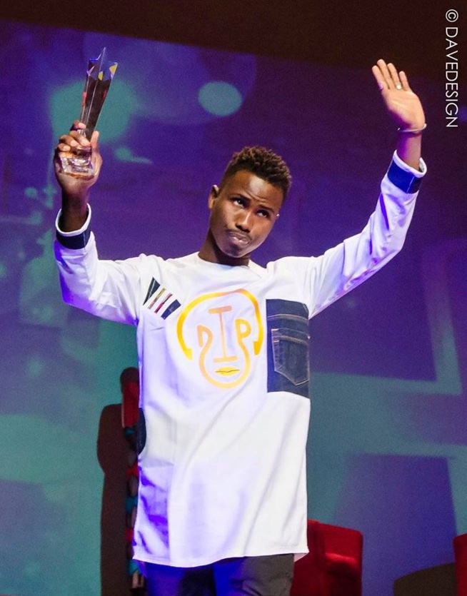 Dip Doundou Guiss: le rappeur le plus «illuminé» du Sénégal !!! Par Serigne Babacar Dieng Dip Doundou Guiss: le rappeur le plus «illuminé» du Sénégal !!! Par Serigne Babacar Dieng