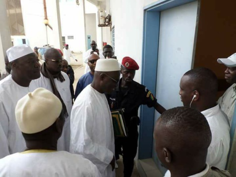 Dernière minute: Khalifa Sall est arrivé à Dic pour sa seconde audition Dernière minute: Khalifa Sall est arrivé à Dic pour sa seconde audition
