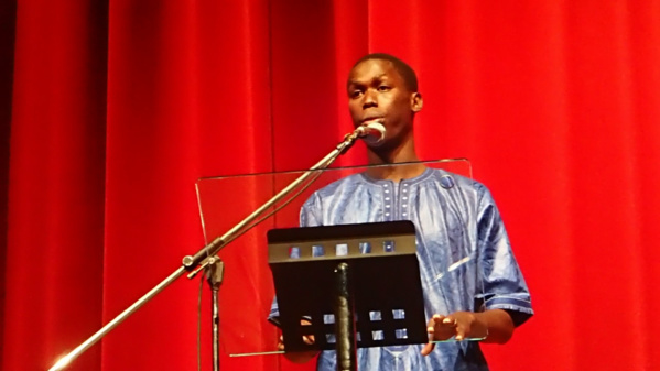 Sortie d'Abdoulaye KHOUMA: Heureusement que le ridicule ne tue pas, sans quoi, l’APR serait décimée à Kaolack. Sortie d'Abdoulaye KHOUMA: Heureusement que le ridicule ne tue pas, sans quoi, l’APR serait décimée à Kaolack.
