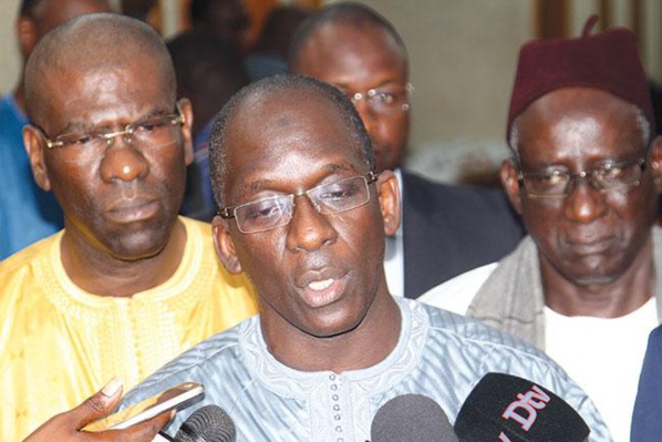 Abdoulaye Diouf Sarr à Khalifa Sall : "La victimisation ne peut être un échappatoire, les Dakarois exigent la justification de la gestion des Fonds de la caisse d’avance" Abdoulaye Diouf Sarr à Khalifa Sall : "La victimisation ne peut être un échappatoire, les Dakarois exigent la justification de la gestion des Fonds de la caisse d’avance"