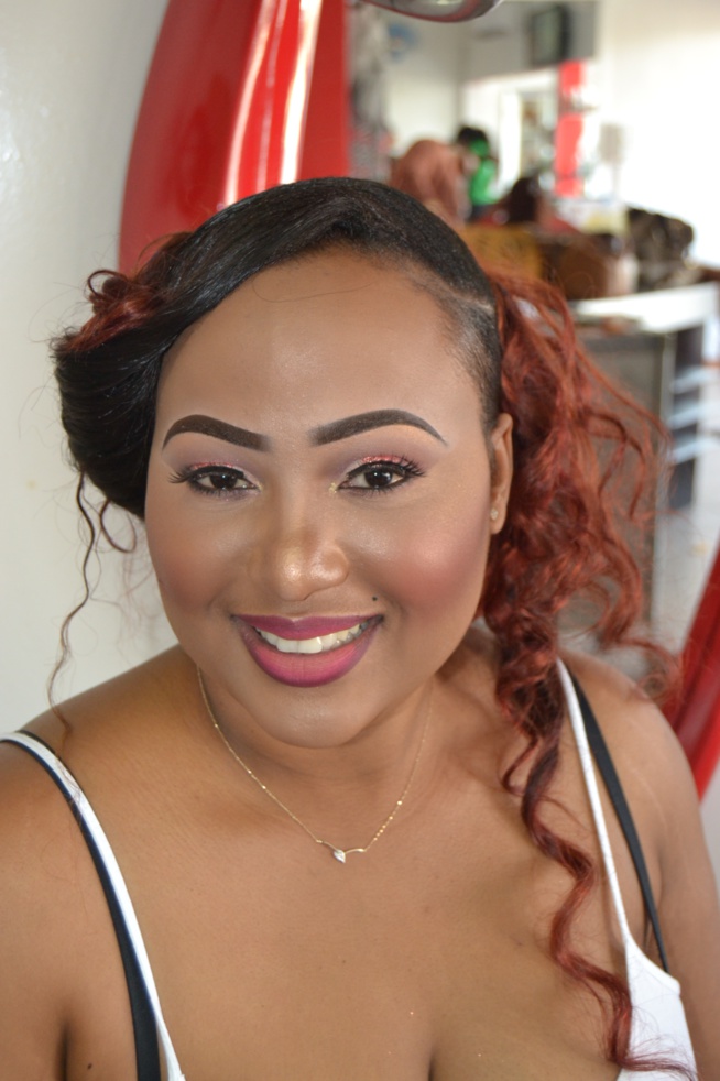 Awa Mbaye la nouvelle bombe qui crève les compagnies publishing dans les oeuvres de Neymane Awa Mbaye la nouvelle bombe qui crève les compagnies publishing dans les oeuvres de Neymane