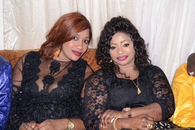 Drapeau Pape Diouf, Modou MBAYEde la 2 stv rend visite au parrain chez lui pour lespréparatifs du combat Boy Niang vs Gouy Gui. Drapeau Pape Diouf, Modou MBAYEde la 2 stv rend visite au parrain chez lui pour lespréparatifs du combat Boy Niang vs Gouy Gui.