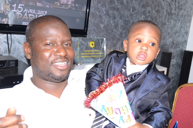 Quand le transitaire Lamine Ndao fête l'anniversaire de son fils. Quand le transitaire Lamine Ndao fête l'anniversaire de son fils.