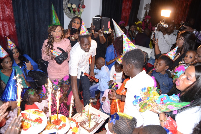 Quand le transitaire Lamine Ndao fête l'anniversaire de son fils. Quand le transitaire Lamine Ndao fête l'anniversaire de son fils.