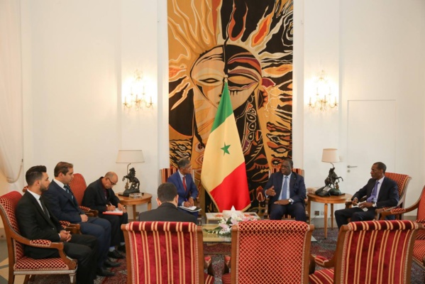 Agression mortelle d’un étudiant marocain : le Président Macky Sall a reçu l’Ambassadeur du Maroc au Sénégal Taleb Barrada Agression mortelle d’un étudiant marocain : le Président Macky Sall a reçu l’Ambassadeur du Maroc au Sénégal Taleb Barrada