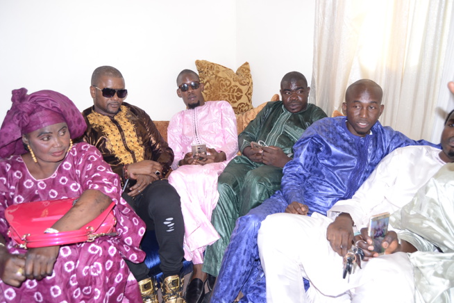 Combat Boy Niang vs Gouy Gui: Depart du Parrain Pape Diouf au stade Demba Diop. Combat Boy Niang vs Gouy Gui: Depart du Parrain Pape Diouf au stade Demba Diop.