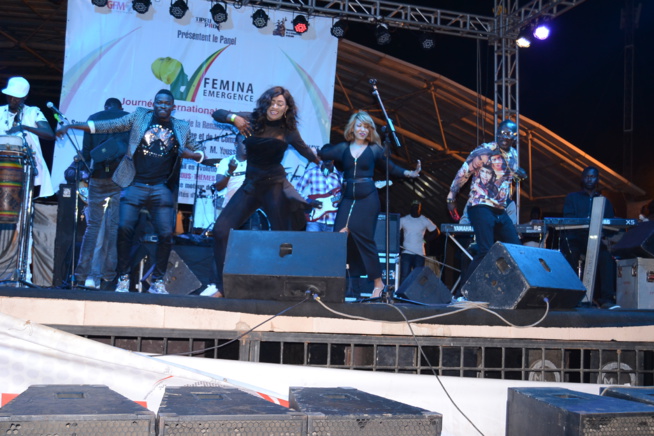 Célébration 08 mars Viviane Chidid en live au monument de la renaissance. Célébration 08 mars Viviane Chidid en live au monument de la renaissance.