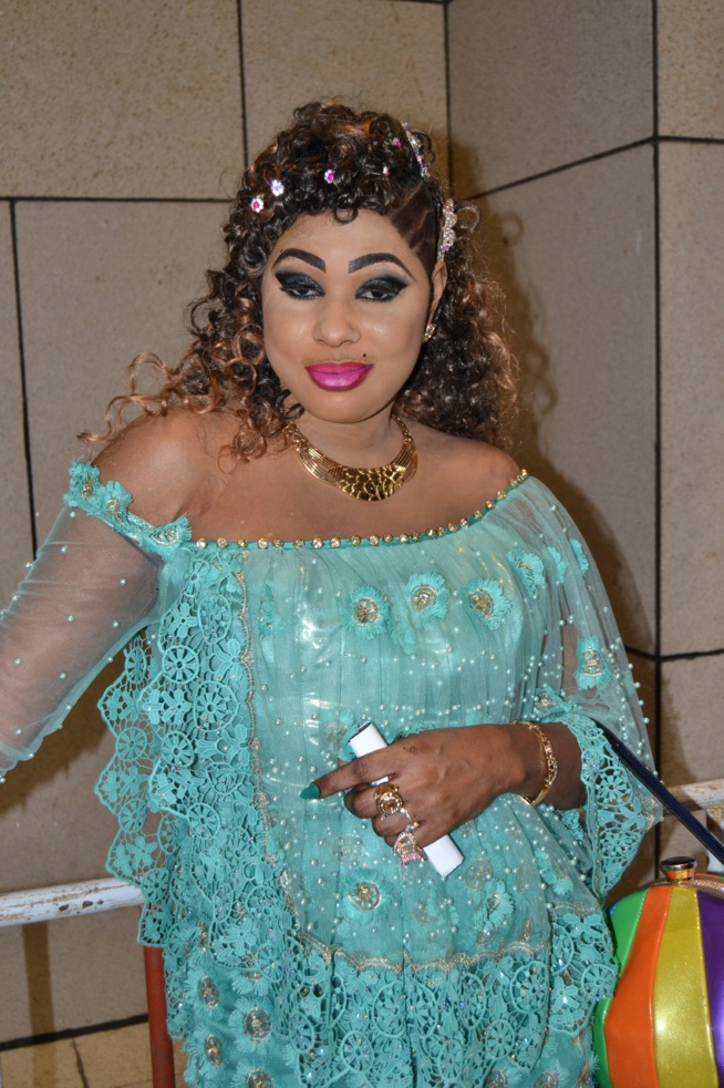 JOUR J GOUDI FANS YI: Les premières images du grand theatre avec Pape Diouf. JOUR J GOUDI FANS YI: Les premières images du grand theatre avec Pape Diouf.