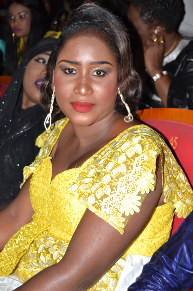 QUAND L'ELEGANCE REPOND LE GOUDI FANS YI: QUAND L'ELEGANCE REPOND LE GOUDI FANS YI: