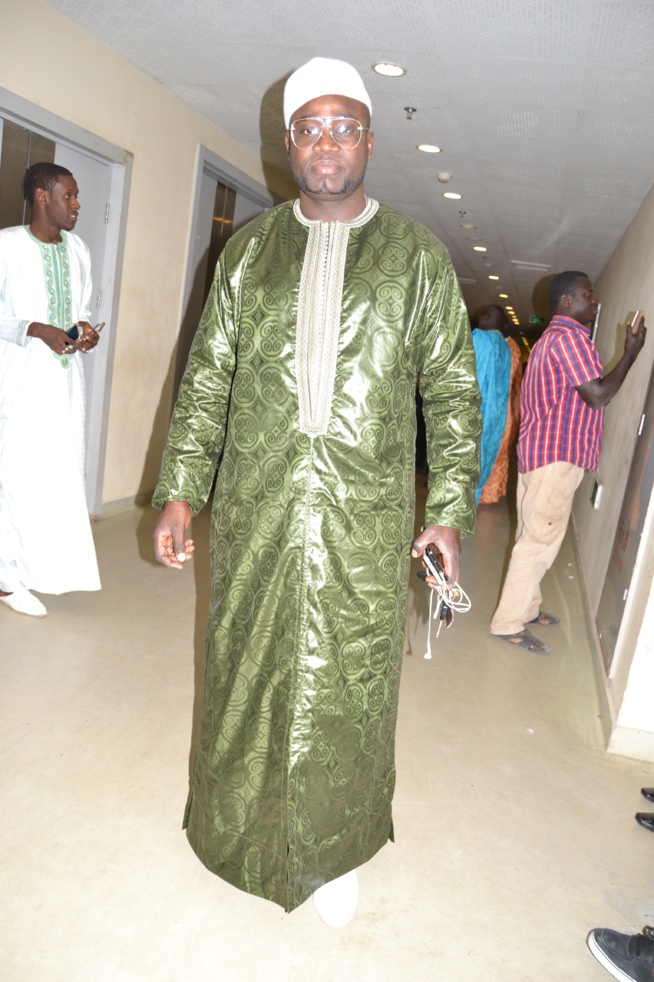 QUAND L'ELEGANCE REPOND LE GOUDI FANS YI: QUAND L'ELEGANCE REPOND LE GOUDI FANS YI: