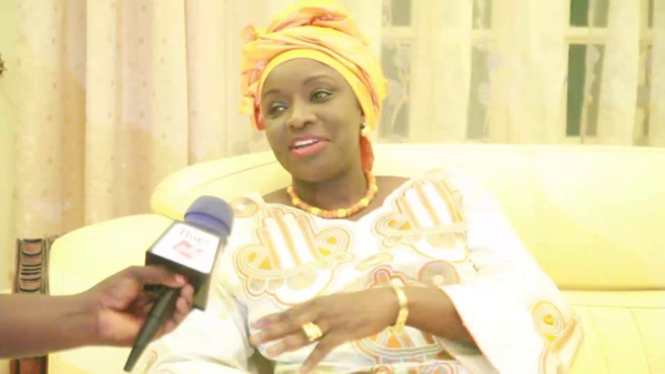 Aminata Touré : «que les politiciens arrêtent de crier au complot à chaque fois qu’ils pillent nos deniers publics !» Aminata Touré : «que les politiciens arrêtent de crier au complot à chaque fois qu’ils pillent nos deniers publics !»