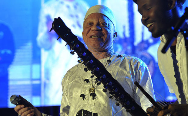 Salif Keita: « En Afrique ce sont les gouvernants qui sacrifient les albinos sur conseils de marabouts pour être élus » Salif Keita: « En Afrique ce sont les gouvernants qui sacrifient les albinos sur conseils de marabouts pour être élus »