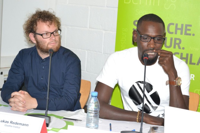 En images , lancement du nouveau single de Bouba Kirikou: Youssou acheté le premier à 1 million. En images , lancement du nouveau single de Bouba Kirikou: Youssou acheté le premier à 1 million.