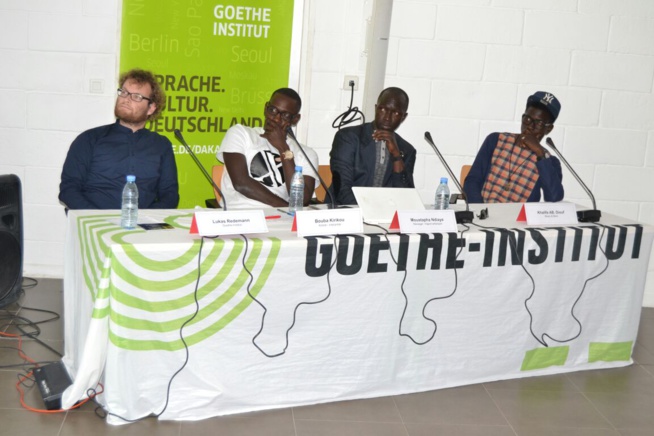 En images , lancement du nouveau single de Bouba Kirikou: Youssou acheté le premier à 1 million. En images , lancement du nouveau single de Bouba Kirikou: Youssou acheté le premier à 1 million.