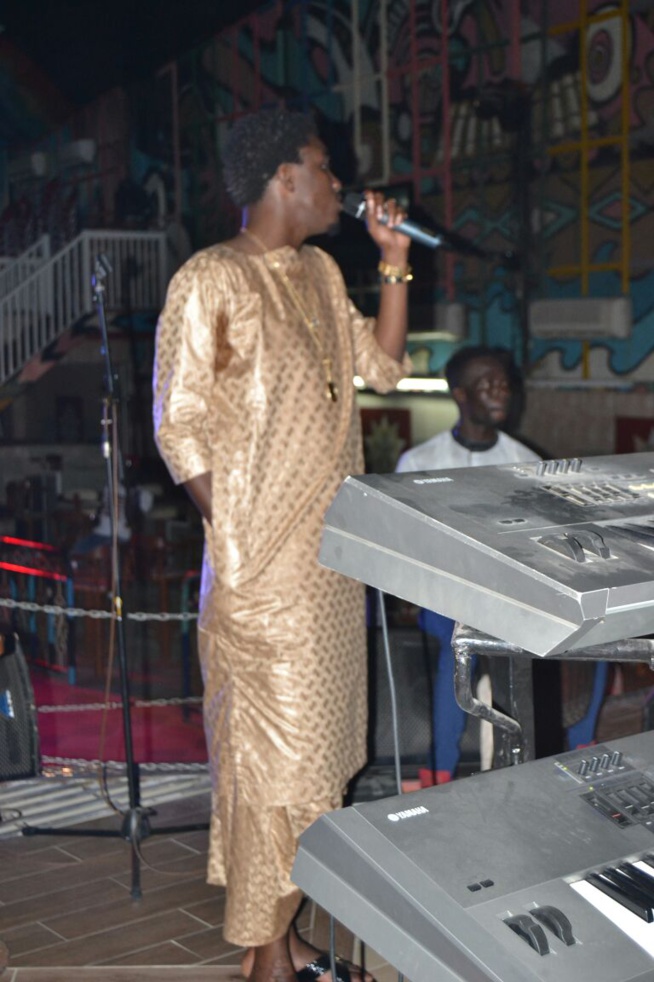 Jour j- 04 En images Les images de la répétition de Wally Ballago Seck en prélude de la soirée « Sargal Djiguène » de ce samedi Jour j- 04 En images Les images de la répétition de Wally Ballago Seck en prélude de la soirée « Sargal Djiguène » de ce samedi