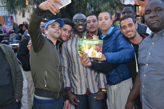 GRAND BÉGUÉ CASABLANCA: Pape Diouf rencontre les Sénégalais au marché Médina de Casa. Regardez