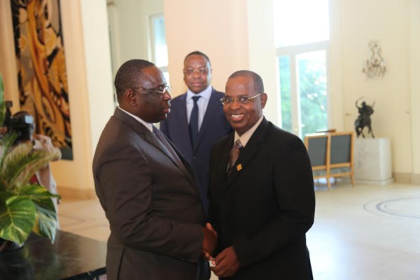 Sortie de Sidy Lamine Niasse sur WalfTV : Le CNRA dénonce une propagande et des « attaques outrancières » à l’encontre de Macky Sall et Moustapha Niasse Sortie de Sidy Lamine Niasse sur WalfTV : Le CNRA dénonce une propagande et des « attaques outrancières » à l’encontre de Macky Sall et Moustapha Niasse