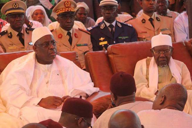 EN IMAGES: Macky Sall : "Cheikh Tidiane Sy Al Maktoum était un homme humble qui aimait sincèrement DIEU et son prophète Mohammad (PSL) EN IMAGES: Macky Sall : "Cheikh Tidiane Sy Al Maktoum était un homme humble qui aimait sincèrement DIEU et son prophète Mohammad (PSL)