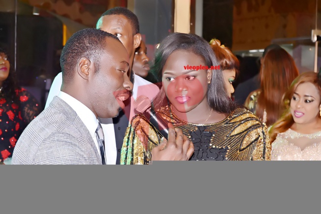 Quand Thioro Bar Ndiaye de "ce matin à nous" sur la 2STV rencontre le maestro des micros Dj Boubs. Quand Thioro Bar Ndiaye de "ce matin à nous" sur la 2STV rencontre le maestro des micros Dj Boubs.